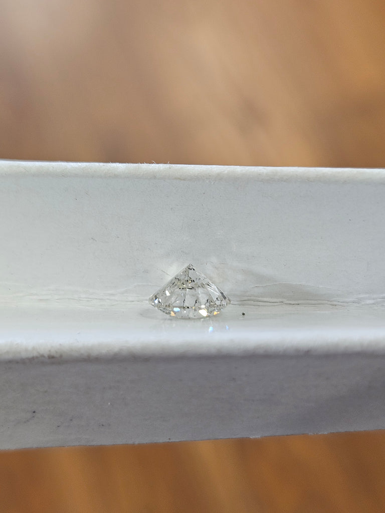 GIA 1.03 CT Round Diamond, J, I1 XXX (-60)