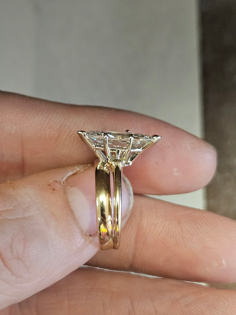 EST 1.4-1.5 CT Marquise Cut Natural Diamond Ring, FG, SI2 2.75 Grams 14K Gold