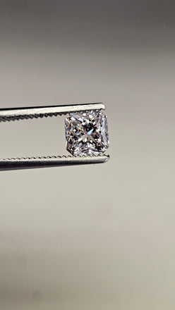 GIA 1.02 CT Radiant Diamond, G, VS2
