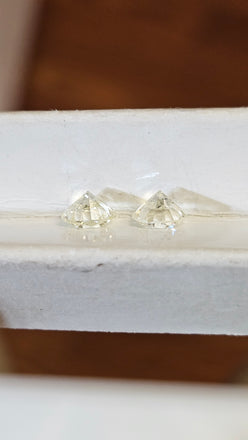 GIA 1.42 CTTW Natural RB Studs M-N SI2-I1