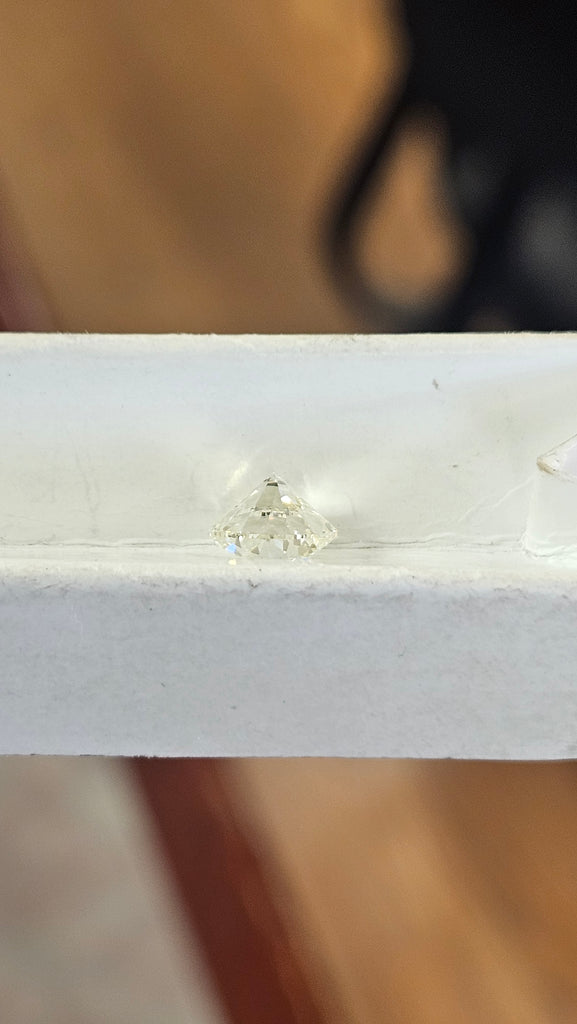 IGI 1.50 CT Natural Round Brilliant Diamond, J, VVS2