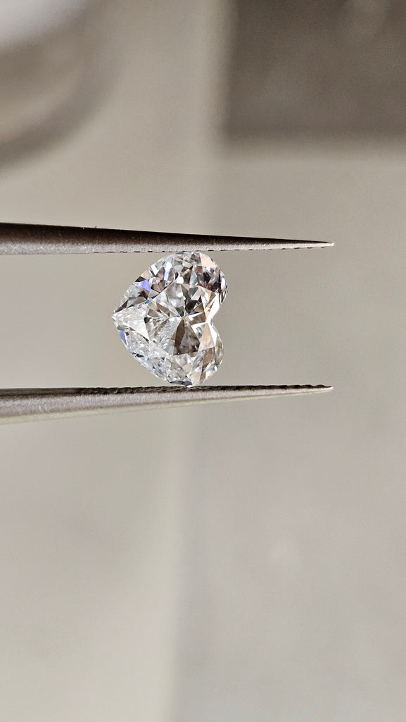 GIA 1.00 CT Heart Diamond, F, SI1 (-67)