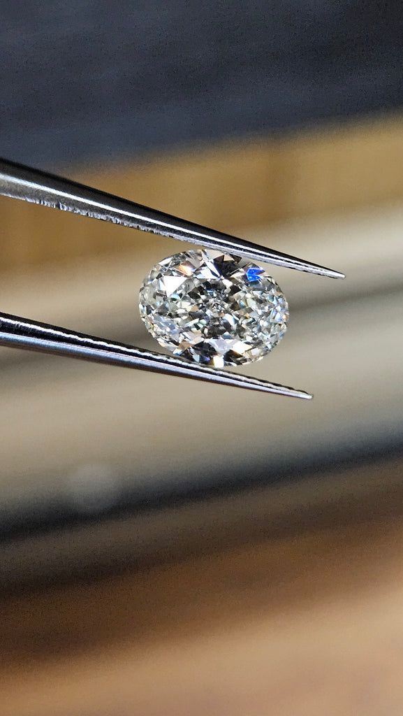GIA Natural Oval Brilliant 1.01 J VS2 -65