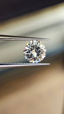 0.76 CT Natural Round Brilliant F-G VS1-VS2