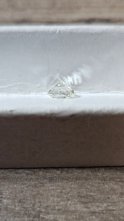 0.53 CT Natural Round Brilliant J-K VS