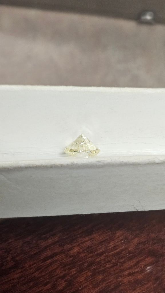 1.07 CT Round Diamond Vibrant Fancy Like Yellow VS1+