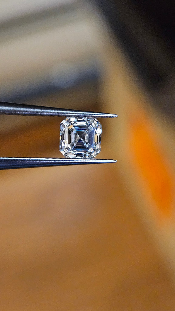 0.56 CT Royal Asher IJ, SI1