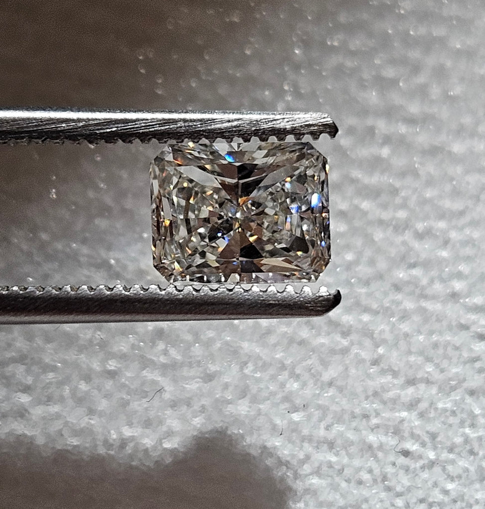 GIA 1.08 CT Natural Radiant Diamond, G, VS2 -73