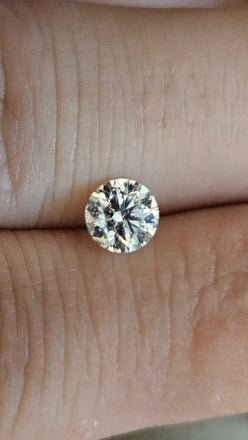 0.72 CT Natural Round Brilliant H-I SI2- I1 Nice make