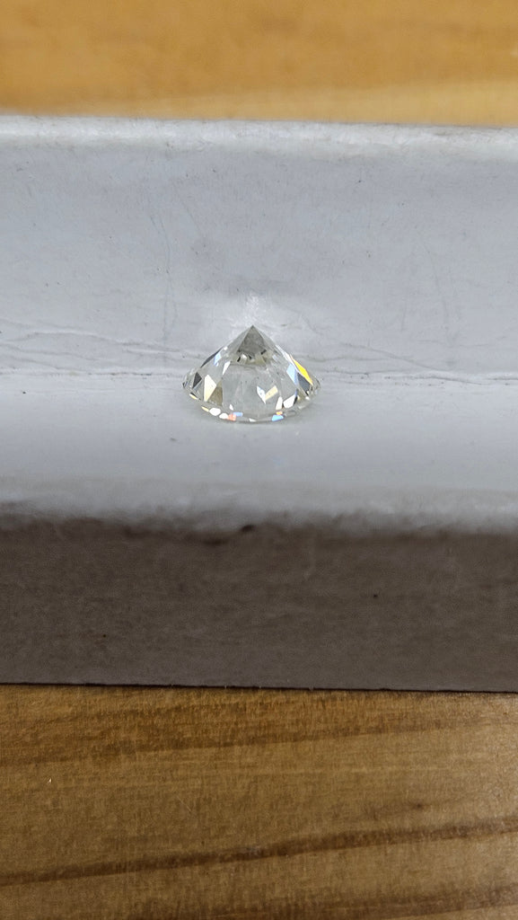 GIA 0.91 CT Natural Round J VS1