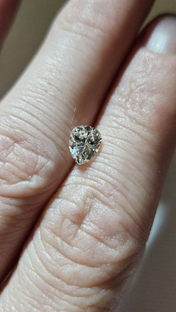 1.00 CT Natural Pear J VS2 -65