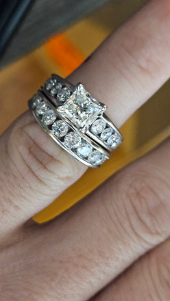 Center 1.66 CT Natural Princess I I2