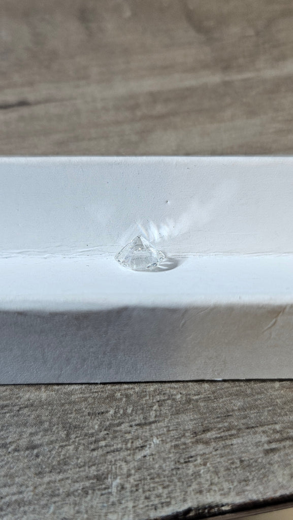 0.85 CT Natural Round Brilliant G-H I1