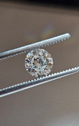 0.85 CT Natural Round Brilliant G-H I1