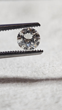 0.65 CT Natural Round Brilliant Cut H SI2