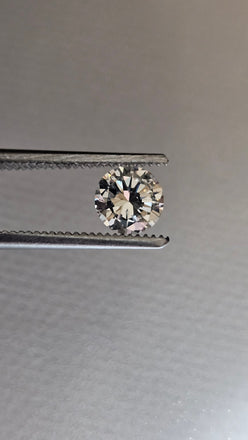 0.65 CT Natural Round Brilliant Cut H SI2