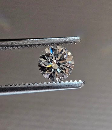 0.60 CT Natural Round Brilliant Cut H-I I1