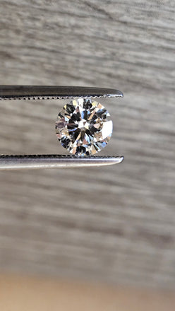GIA 1.01 CT Natural Round Diamond, I, SI2