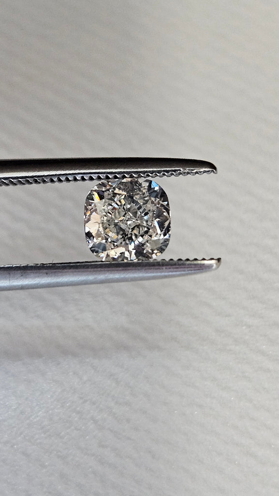 GIA 1.00 CT Natural Cushion Modified Diamond, H, VS2