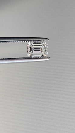 GIA 1 CT Natural Emerald Diamond, I, SI1