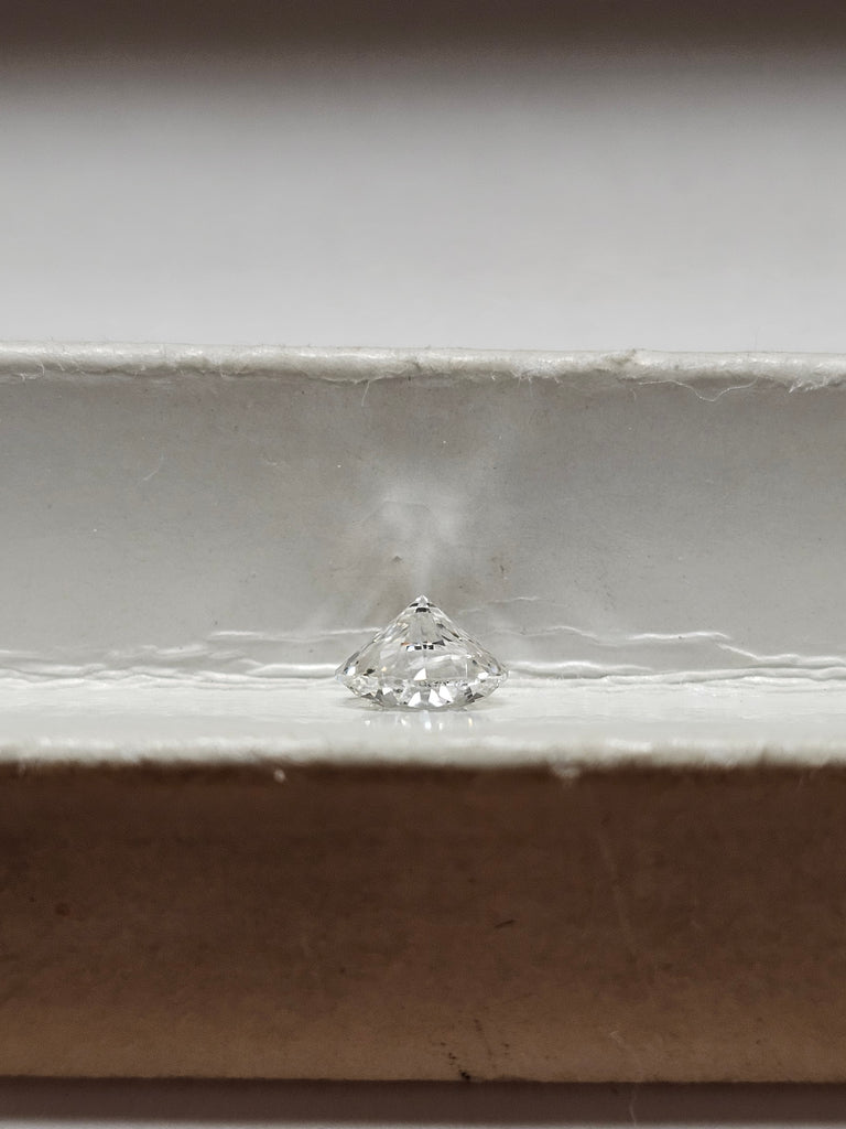 1.02 CT Natural Round Brilliant F I1 -63