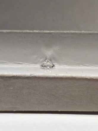 0.61 CT Natural Round Brilliant G+ VS1