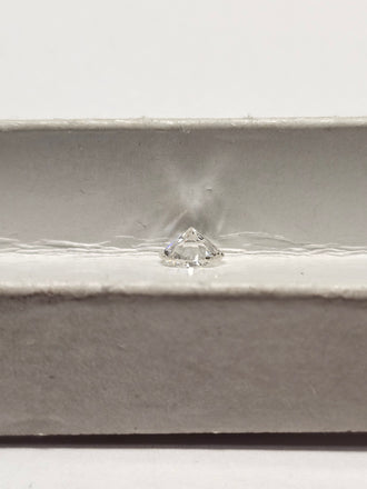 0.75 CT Natural Round Brilliant I I1