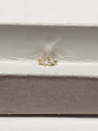 0.65 CT Natural Oval Cut Fancy Yellow - SI2