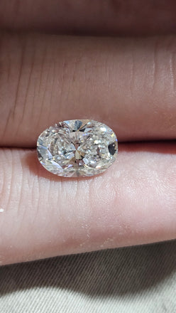 4.10 CT Natural Oval Diamond H-I Top I1