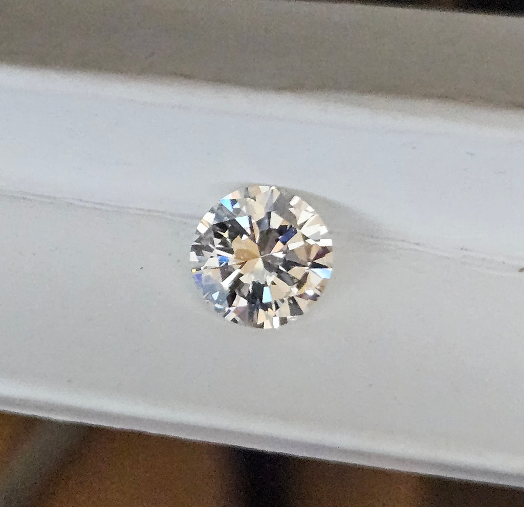 1.09 CT Natural Round Diamond, JK, VVS1-VVS2