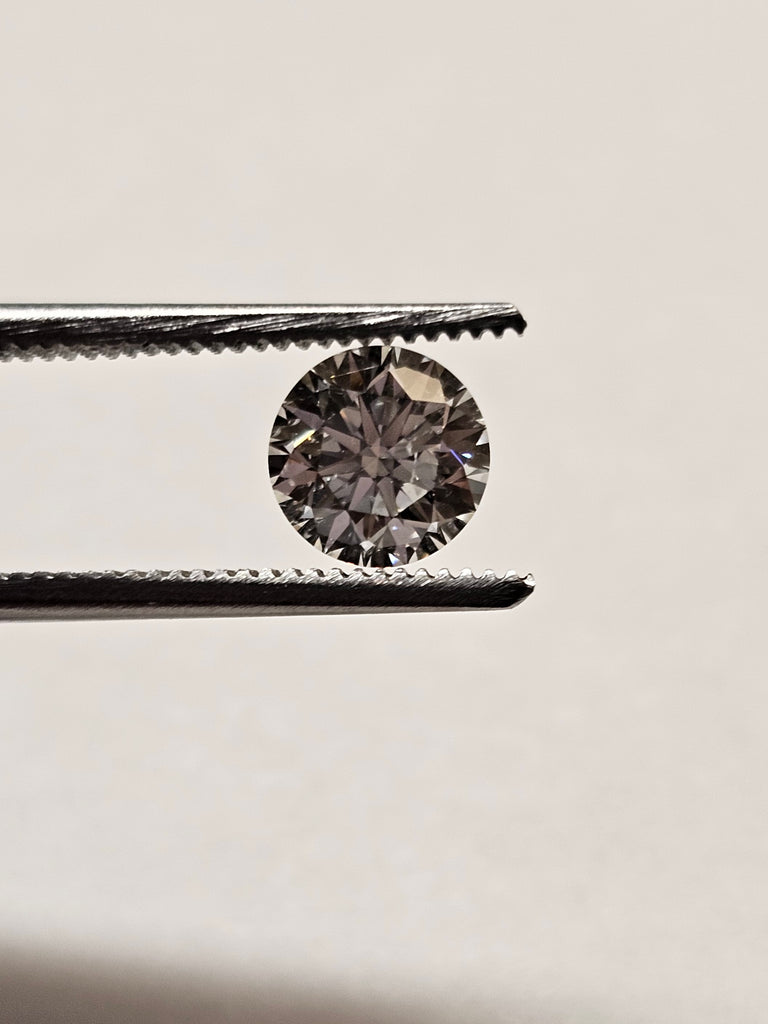 1.01 CT Natural Round Brilliant, I SI2