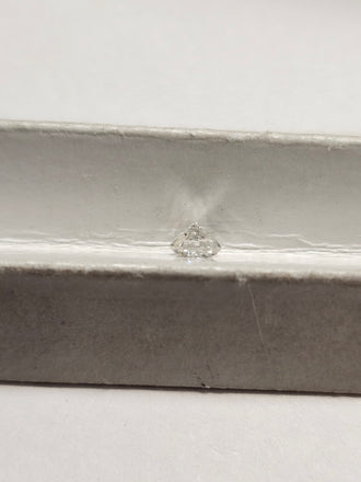 0.67 CT Natural Round Brilliant, I, I1