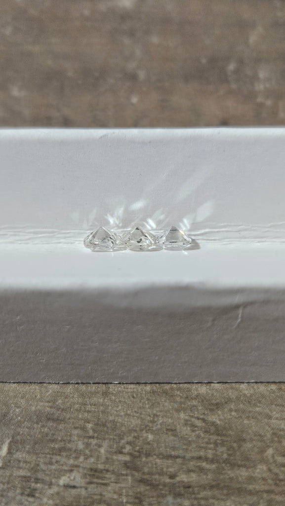 0.61 CTW 3 Natural Old Cuts SI1-SI2