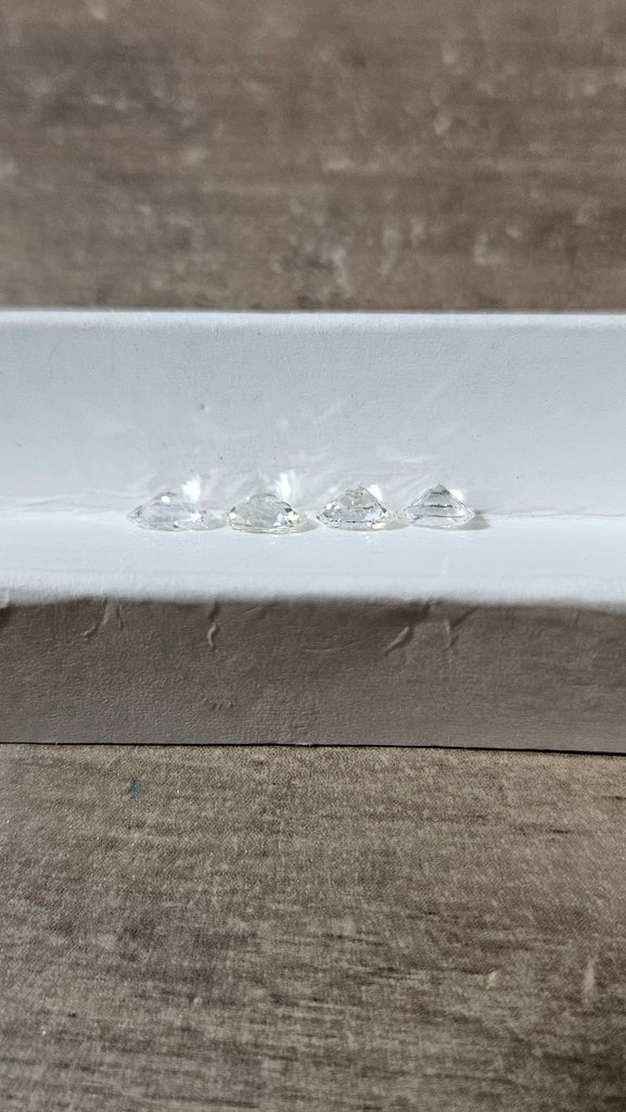 0.94 TCW Natural Oval Parcel SI+ AVG .23