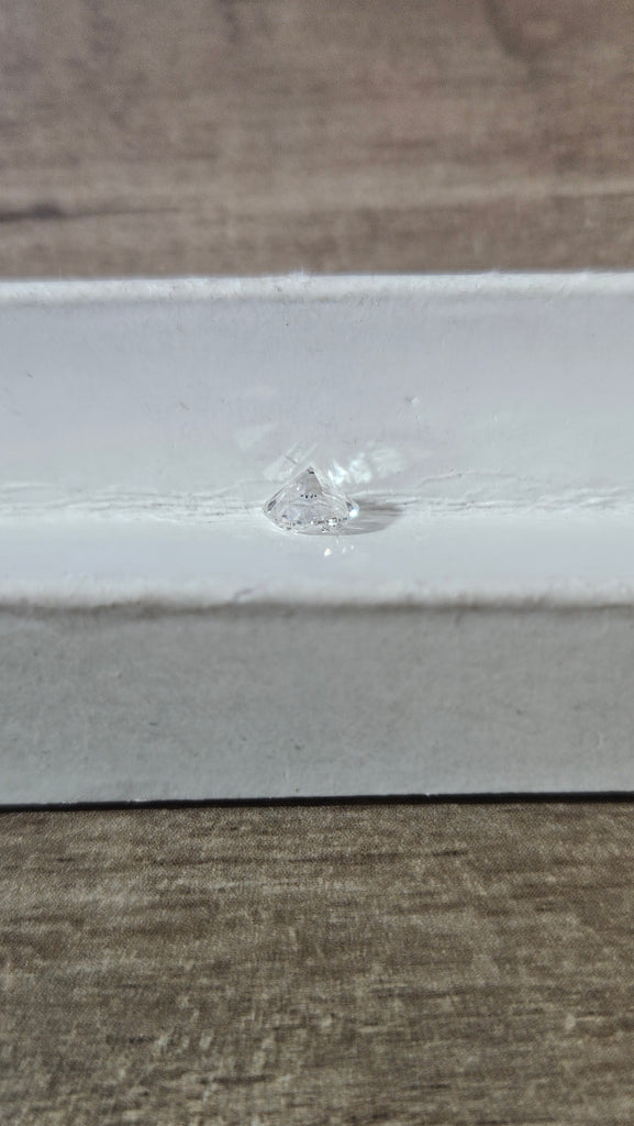 GIA 0.52 CT Natural Round Brilliant F I2 VG VG VG