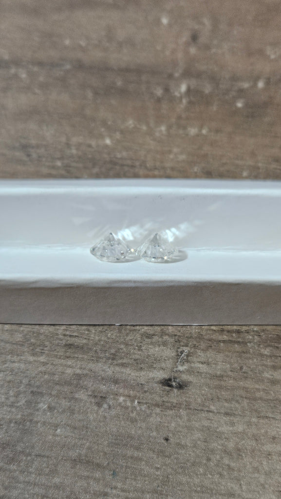 3.00 TCW Natural Round Brilliant Match G I1