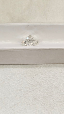 3.77 CT Natural Round Brilliant IJ I1