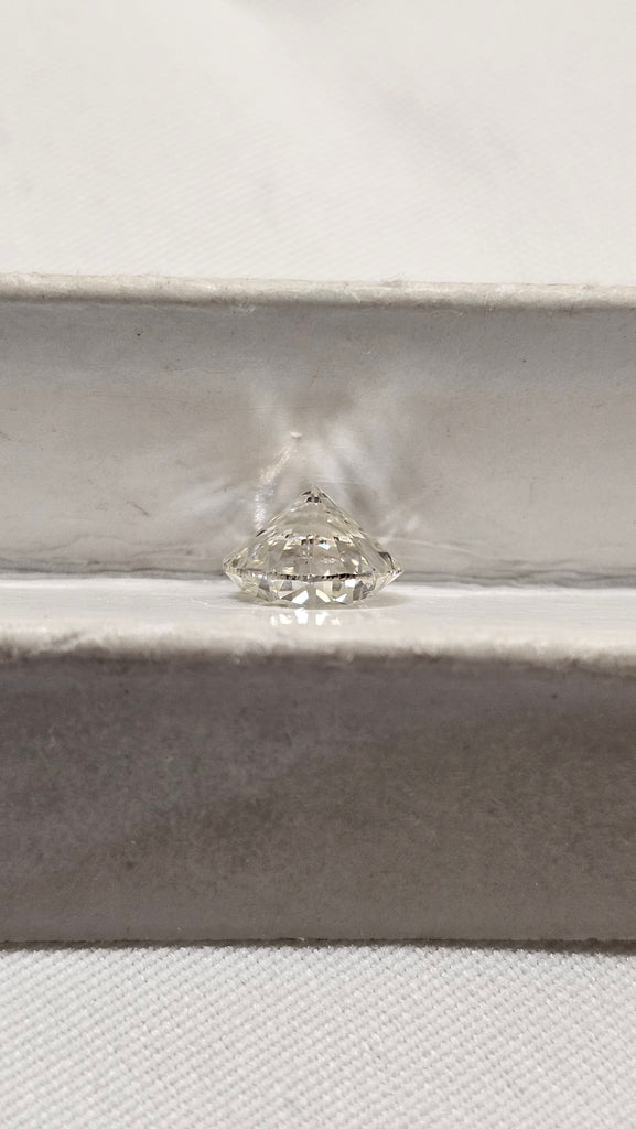 1.57 CT Natural Round Brilliant LM I1