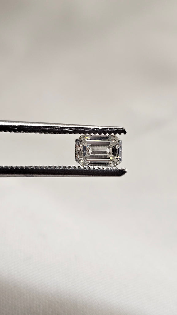 0.70 CT Natural Emerald Cut H-I I1