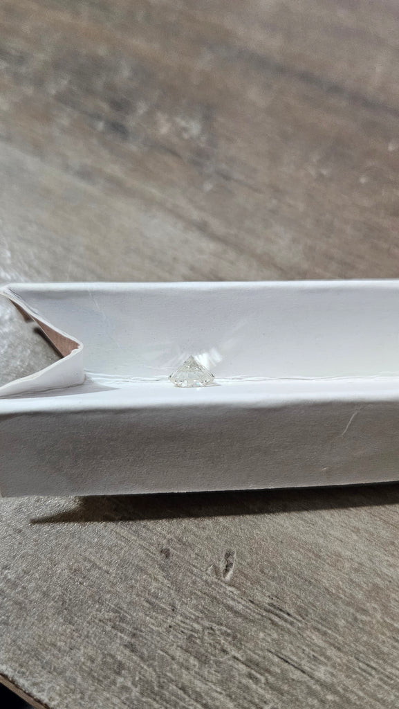 0.72 CT Natural Round Brilliant Cut I SI1