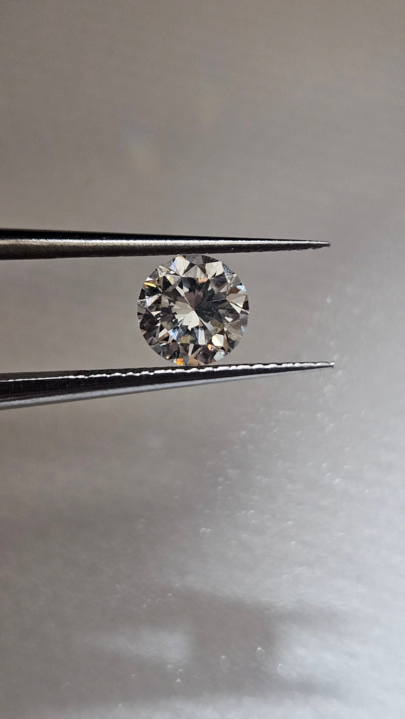 0.72 CT Natural Round Brilliant Cut I SI1