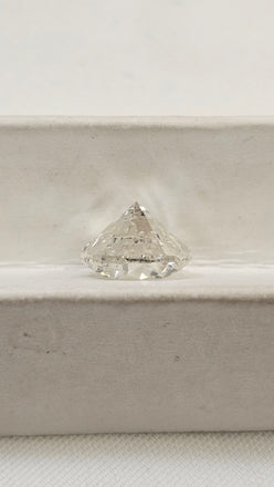 3.01 CT Natural Round Brilliant GH Imperfect