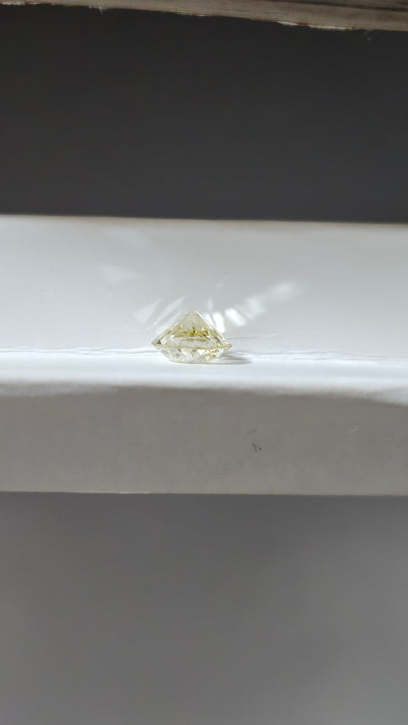 1.19 CT Natural Old European Cut N VS