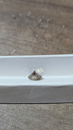 1.54 CT Natural Round Brilliant Brown I2