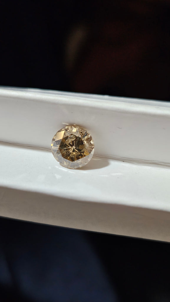 1.54 CT Natural Round Brilliant Brown I2