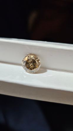 1.54 CT Natural Round Brilliant Brown I2