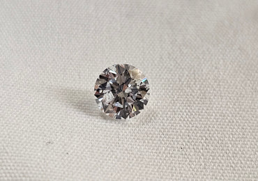 GIA 1.07 CT Natural Round Brilliant E I2