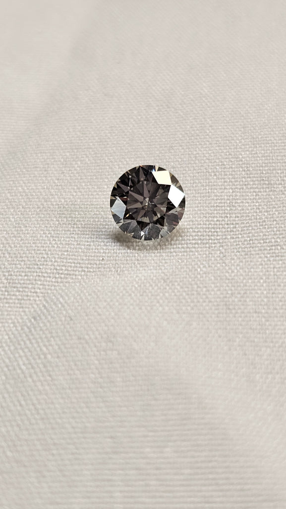 1.14 CT Natural Round Brilliant Grey/Green SI