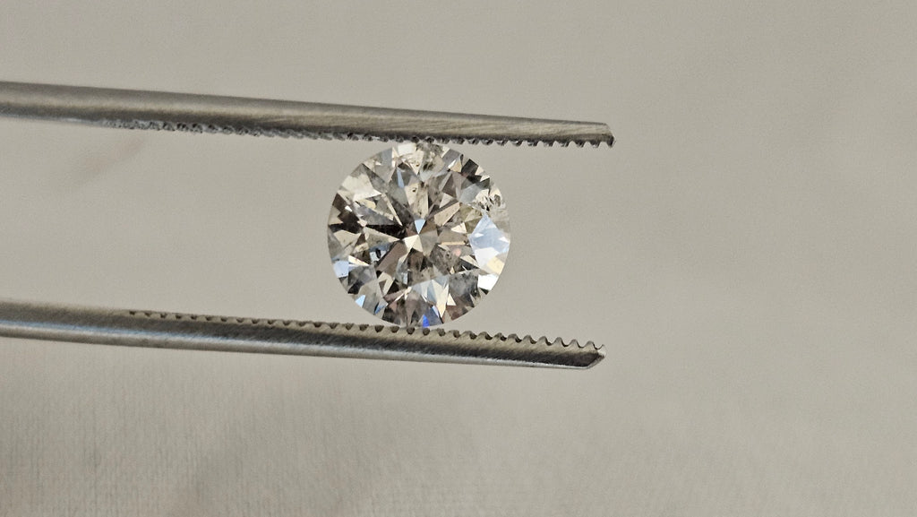 1.73 CT Natural Round Brilliant GH I2