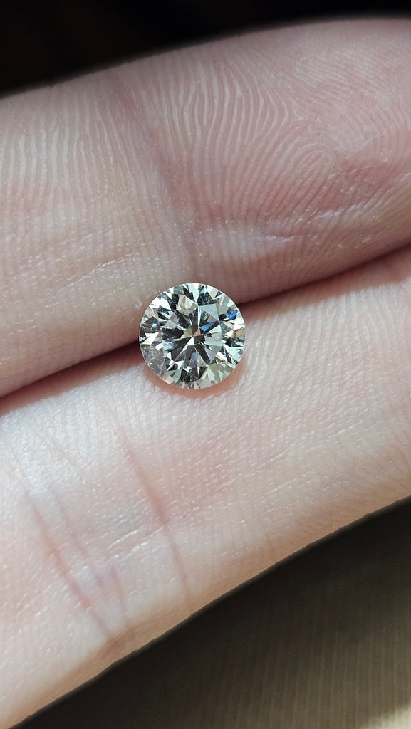 0.97 CT Natural Round Brilliant I SI2-I1